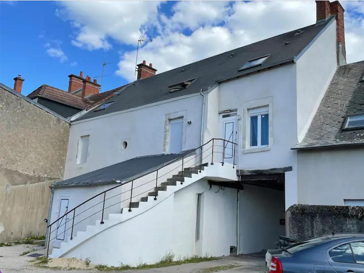 Chez Nous -Parking Gratuit Et Wifi A Vierzon Apartamento Exterior foto