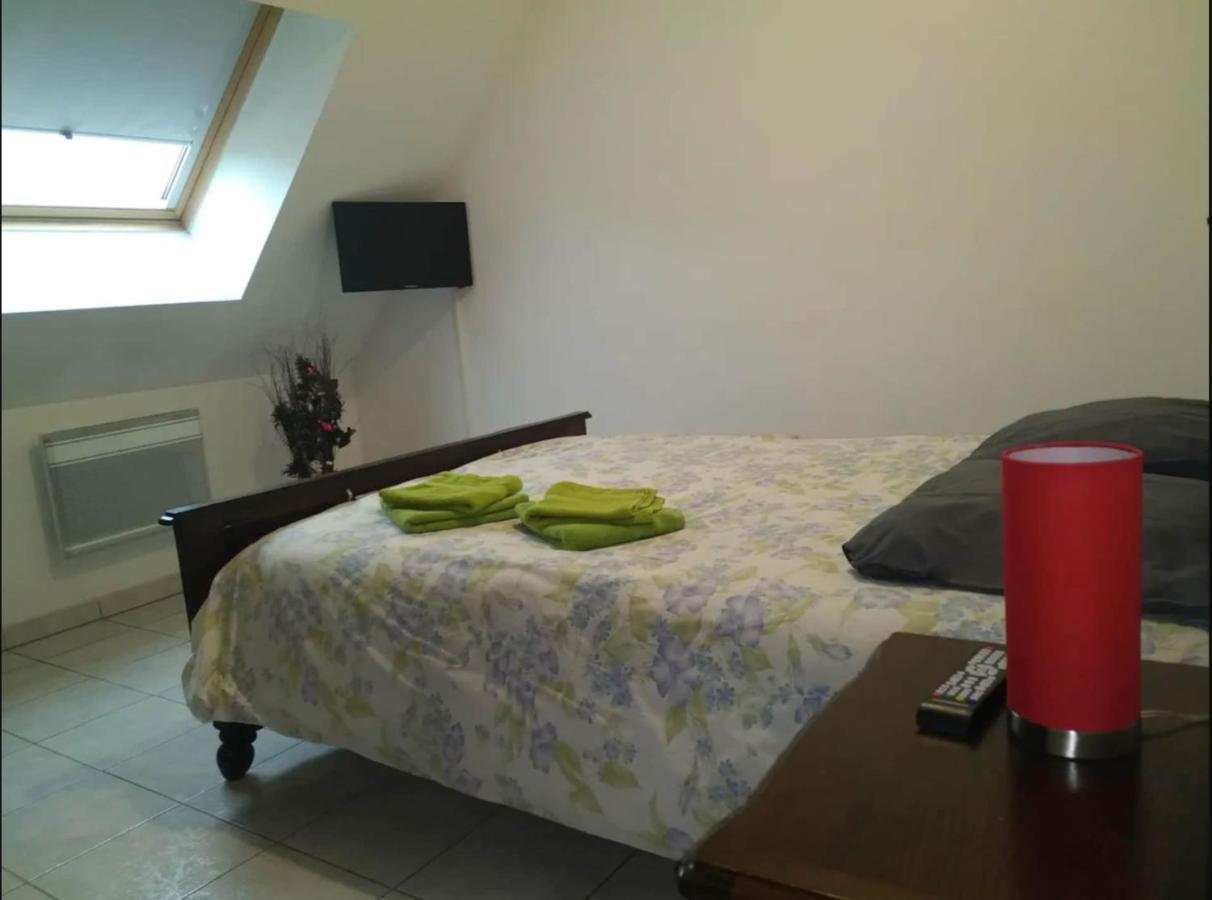 Chez Nous -Parking Gratuit Et Wifi A Vierzon Apartamento Exterior foto
